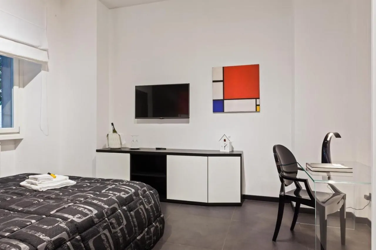 Home Holidays Roma